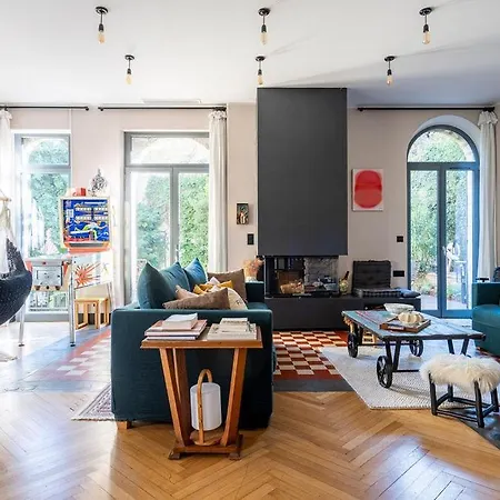 Campestra Avec Piscine, Terrasses Et Jardin Villa *