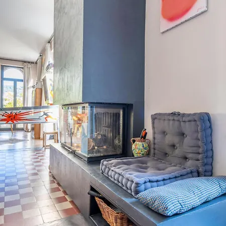 Campestra Avec Piscine, Terrasses Et Jardin *