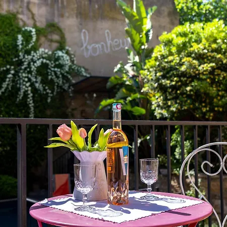 Campestra Avec Piscine, Terrasses Et Jardin *