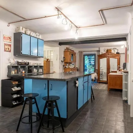 Campestra Avec Piscine, Terrasses Et Jardin Villa *