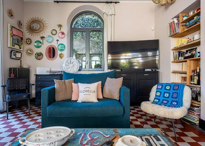 Campestra Avec Piscine, Terrasses Et Jardin * Cannes