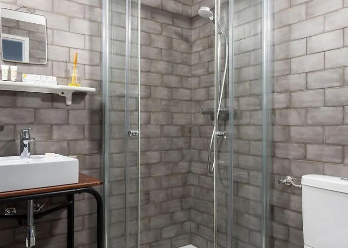 Campestra Avec Piscine, Terrasses Et Jardin Villa *