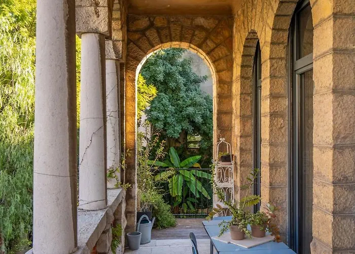 Campestra Avec Piscine, Terrasses Et Jardin Villa